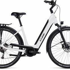 E-Bike City-Trekking Cube Supreme Sport Hybrid One 500